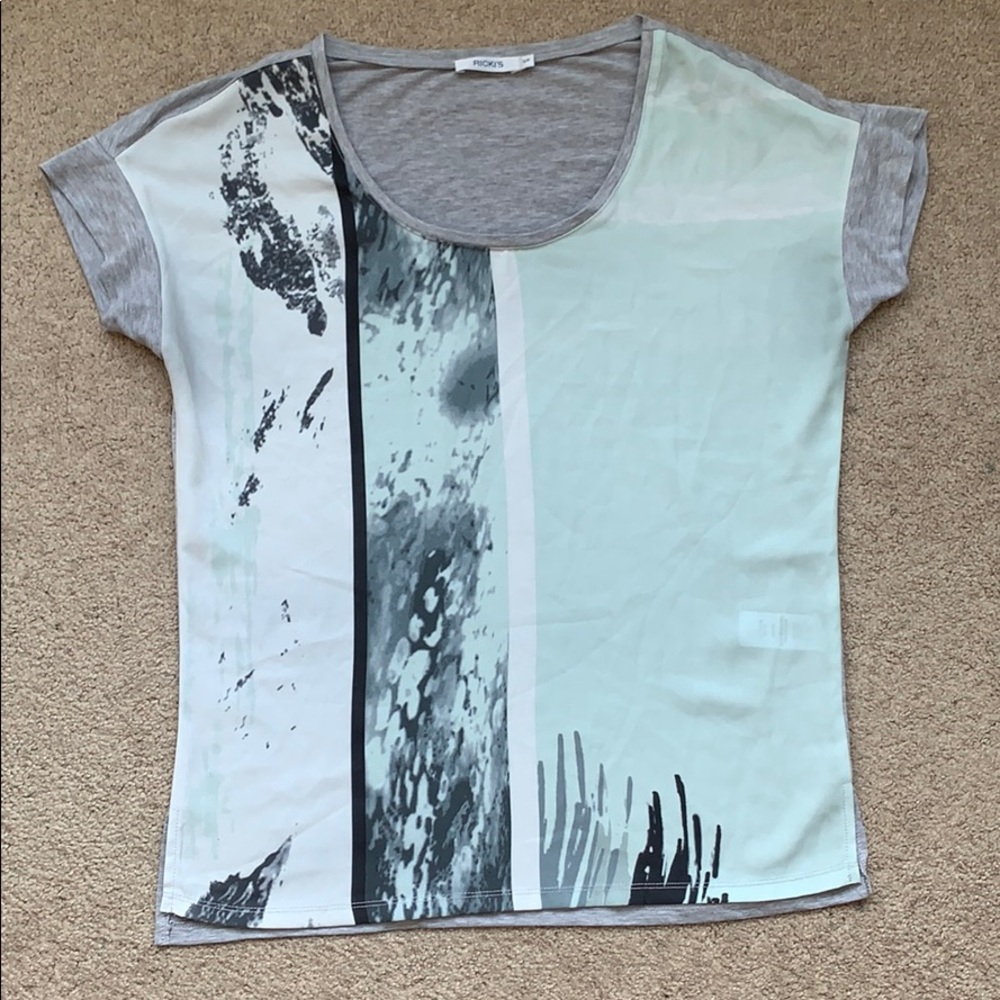 5/25 Ricki’s T-shirt